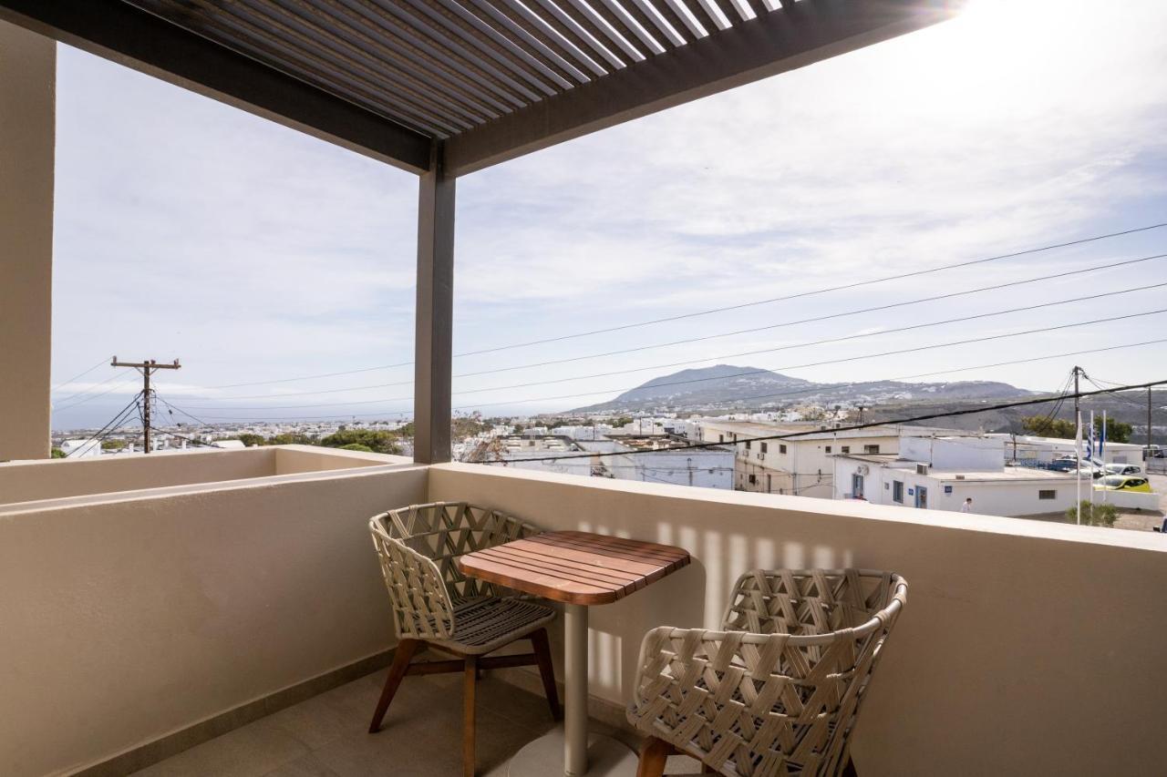 Uma Ray Suites Fira  Exterior foto