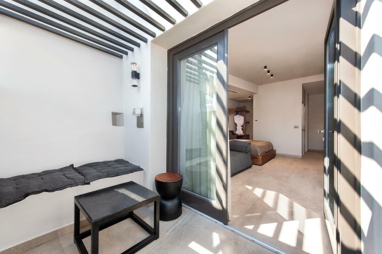 Uma Ray Suites Fira  Exterior foto