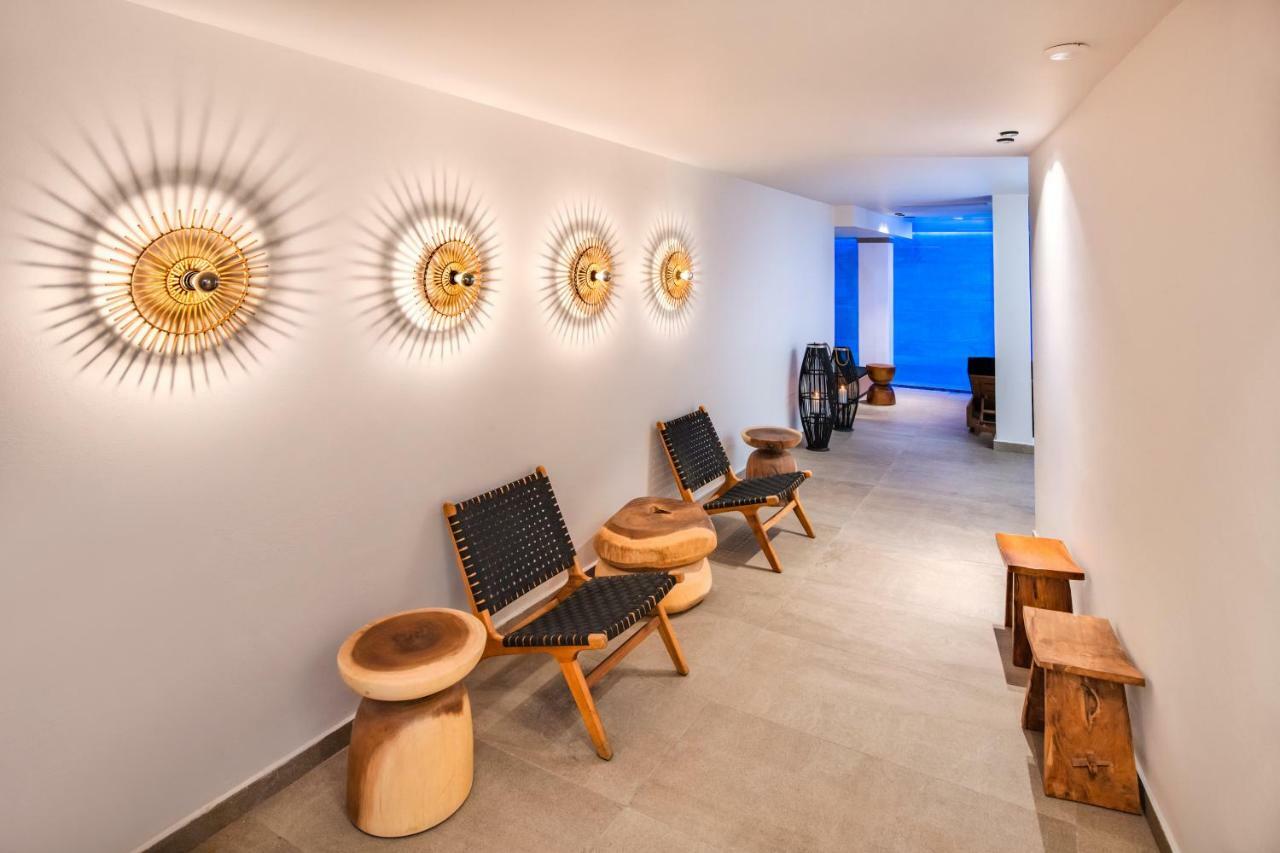 Uma Ray Suites Fira  Exterior foto